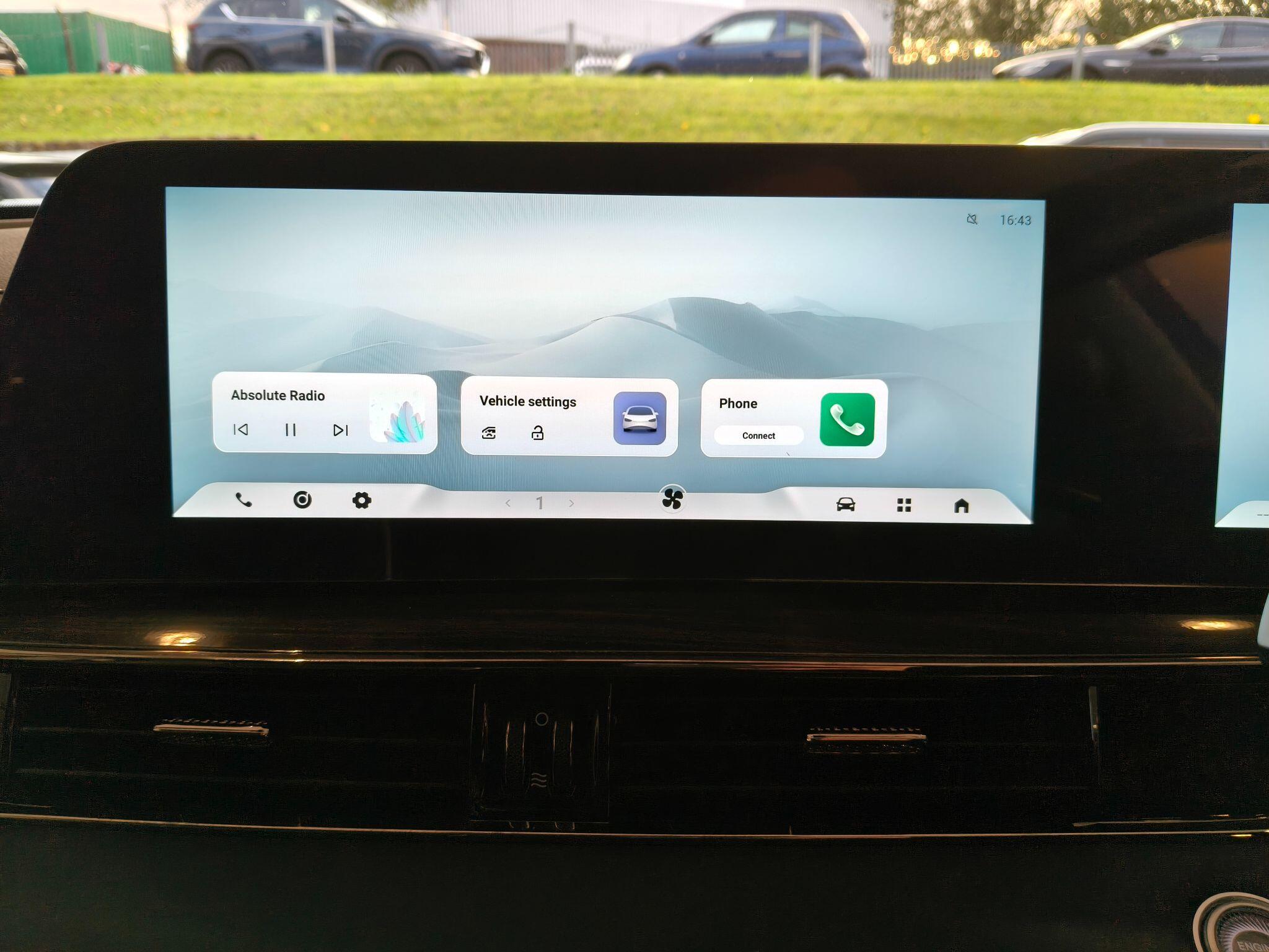 Large vehicle image
